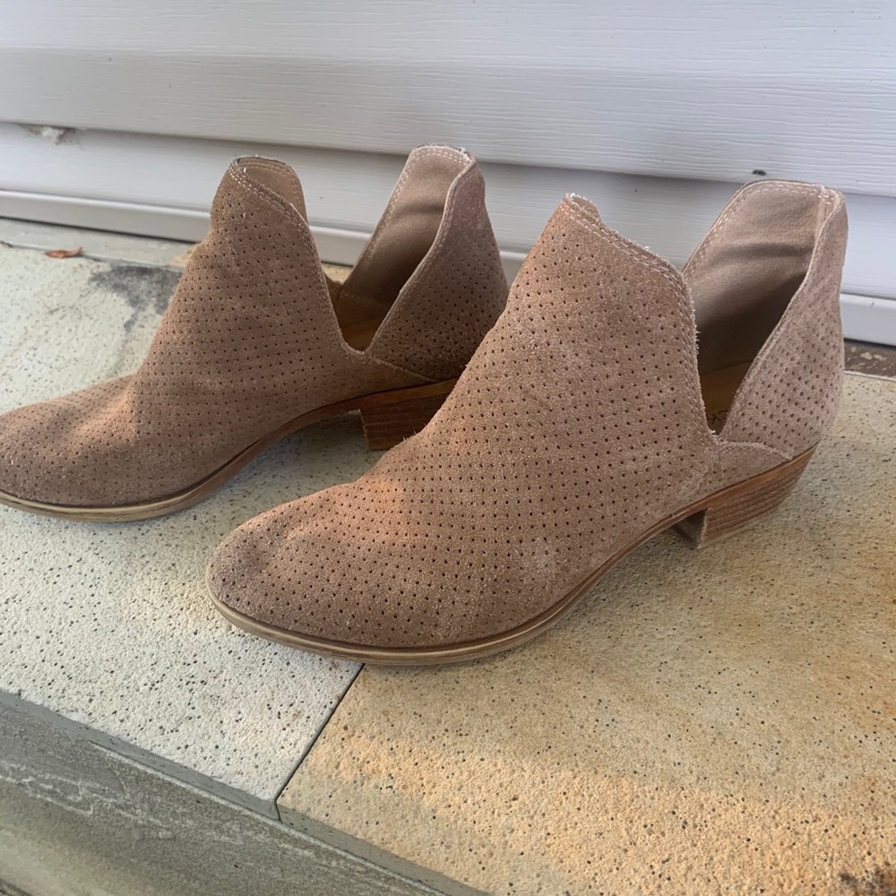 Lucky Brand Tan Booties